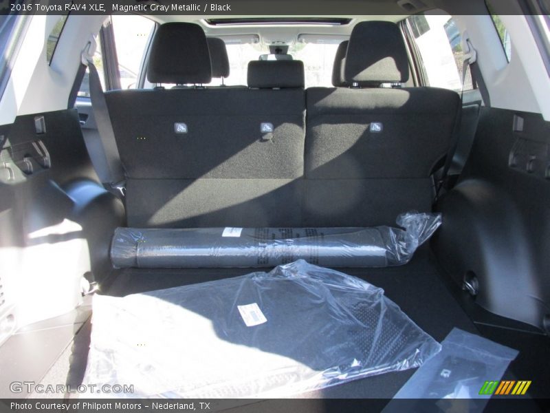 Magnetic Gray Metallic / Black 2016 Toyota RAV4 XLE