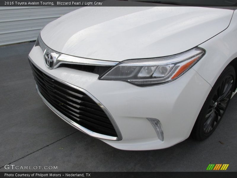 Blizzard Pearl / Light Gray 2016 Toyota Avalon Touring