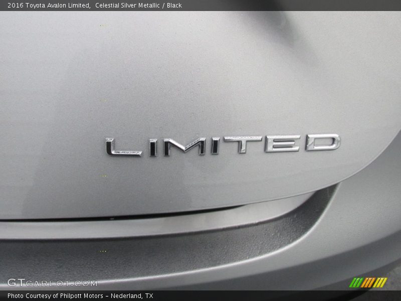 Celestial Silver Metallic / Black 2016 Toyota Avalon Limited