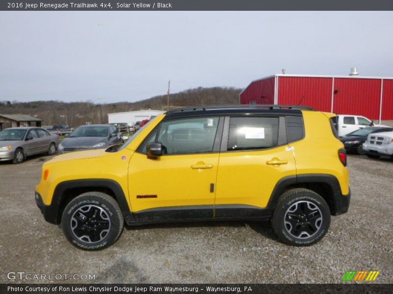 2016 Renegade Trailhawk 4x4 Solar Yellow