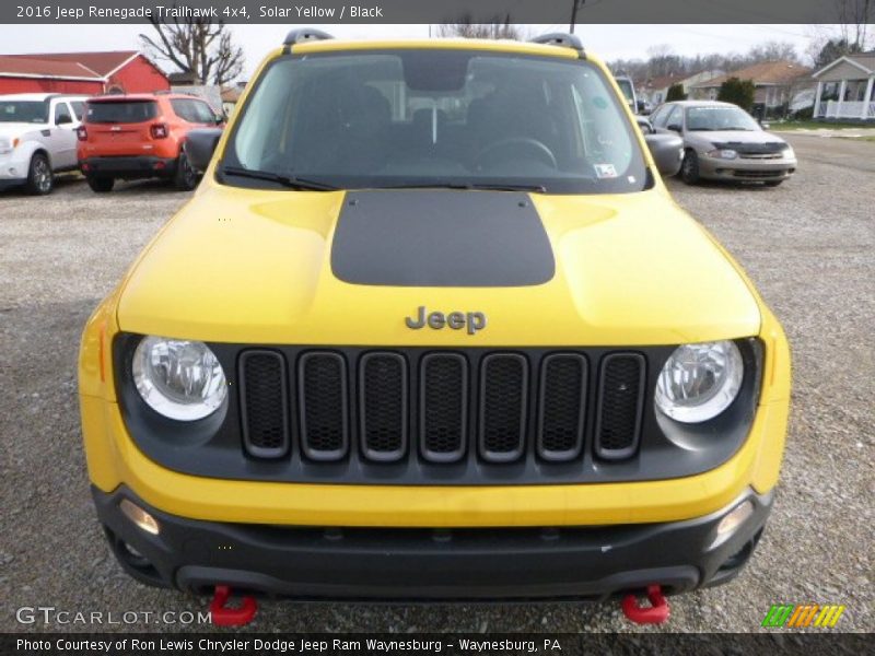 Solar Yellow / Black 2016 Jeep Renegade Trailhawk 4x4