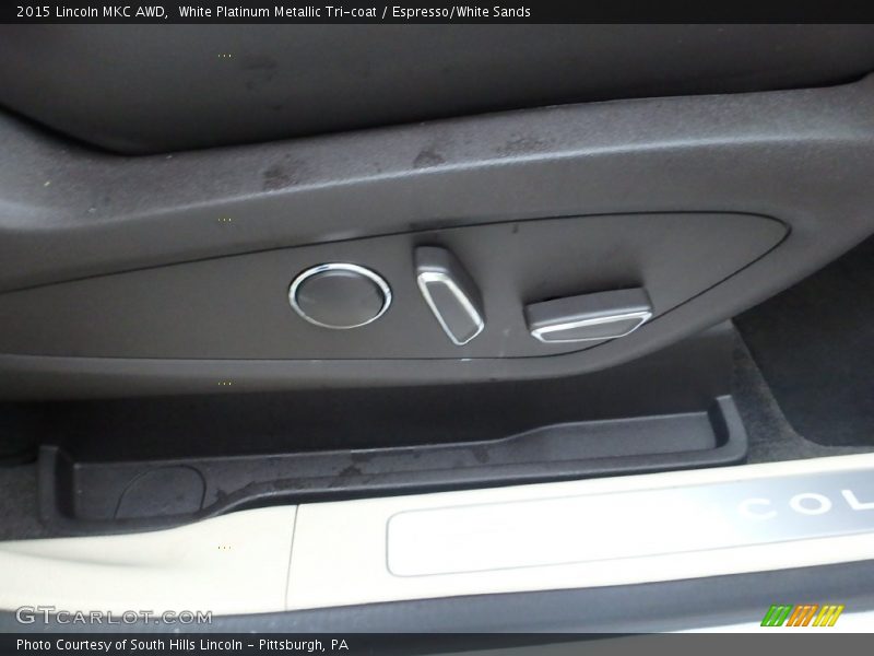 White Platinum Metallic Tri-coat / Espresso/White Sands 2015 Lincoln MKC AWD