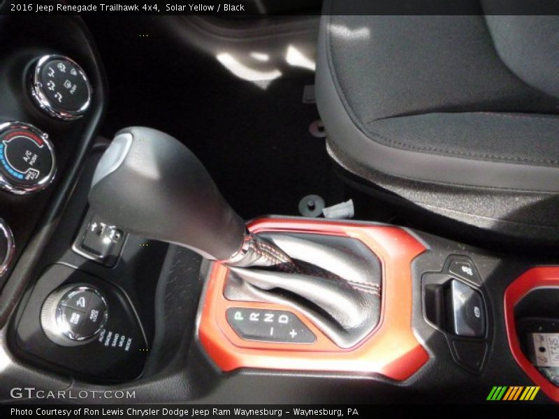 Solar Yellow / Black 2016 Jeep Renegade Trailhawk 4x4