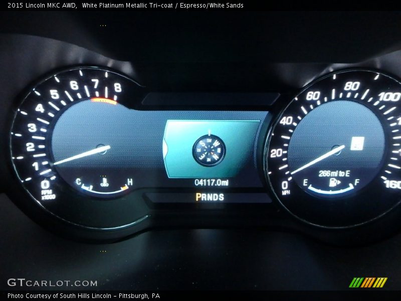 White Platinum Metallic Tri-coat / Espresso/White Sands 2015 Lincoln MKC AWD