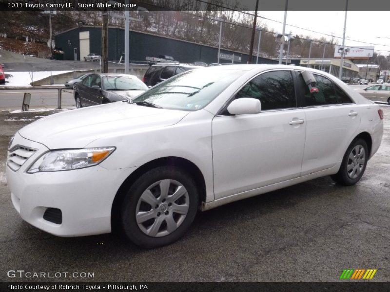 Super White / Bisque 2011 Toyota Camry LE