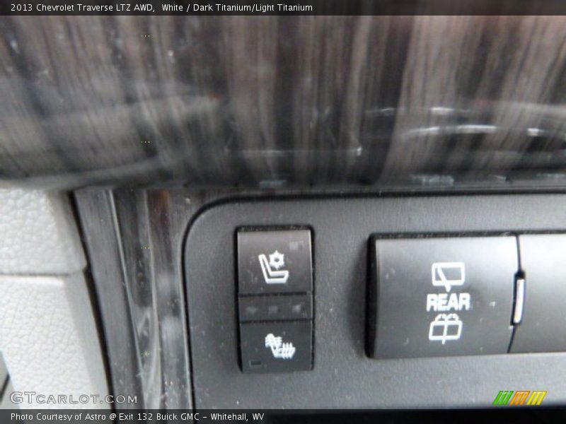 White / Dark Titanium/Light Titanium 2013 Chevrolet Traverse LTZ AWD