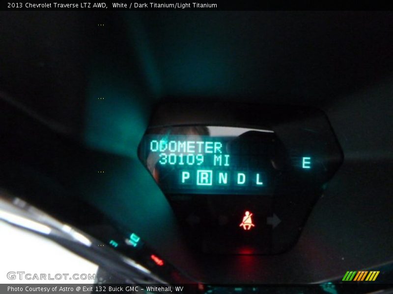 White / Dark Titanium/Light Titanium 2013 Chevrolet Traverse LTZ AWD