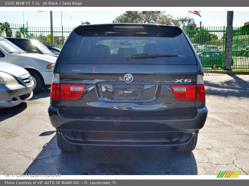 Jet Black / Sand Beige 2005 BMW X5 3.0i