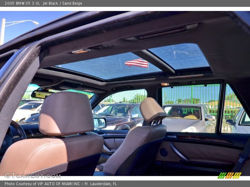 Jet Black / Sand Beige 2005 BMW X5 3.0i