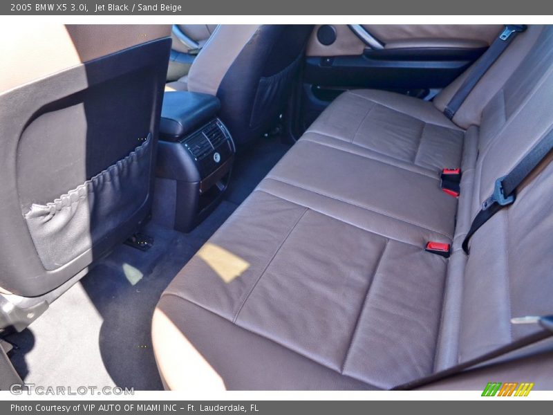 Jet Black / Sand Beige 2005 BMW X5 3.0i