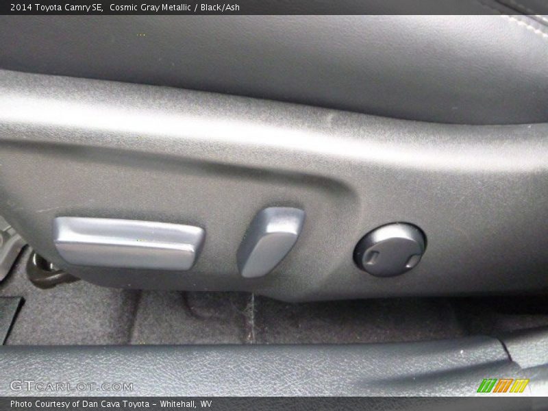 Cosmic Gray Metallic / Black/Ash 2014 Toyota Camry SE