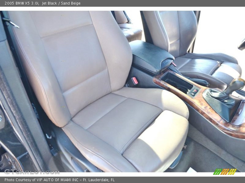 Jet Black / Sand Beige 2005 BMW X5 3.0i