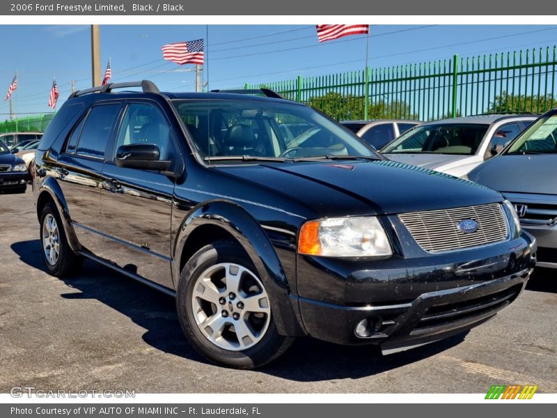 Front 3/4 View of 2006 Freestyle Limited