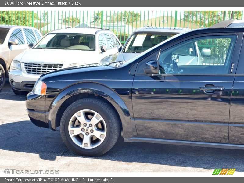 Black / Black 2006 Ford Freestyle Limited