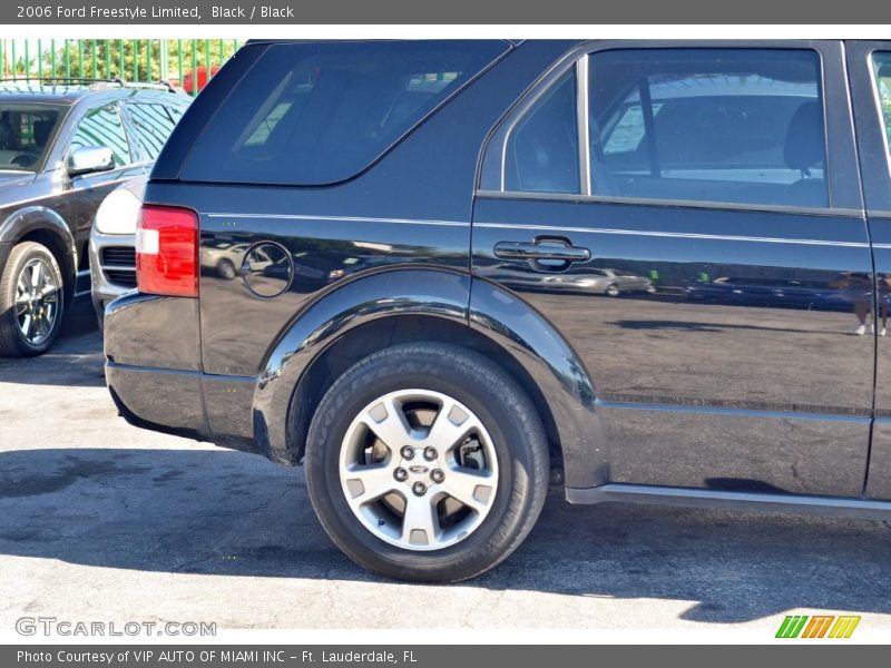 Black / Black 2006 Ford Freestyle Limited