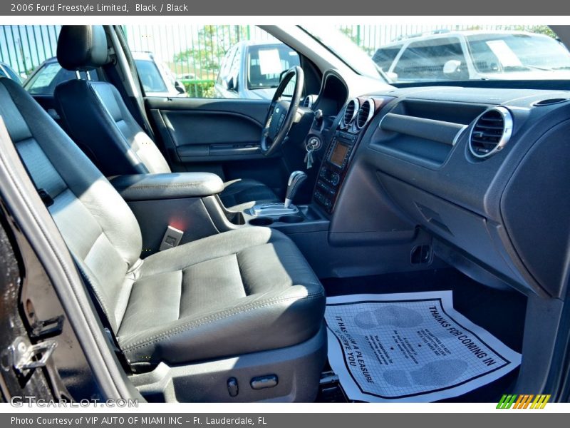 Black / Black 2006 Ford Freestyle Limited