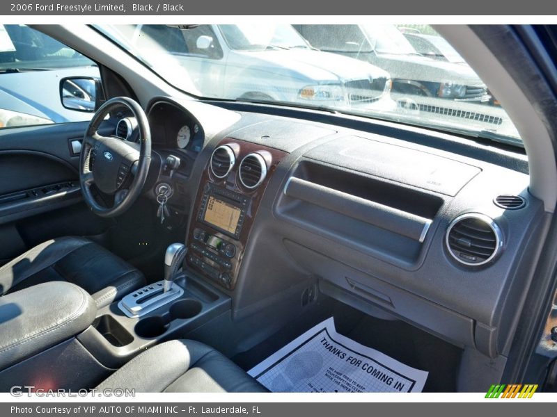 Black / Black 2006 Ford Freestyle Limited