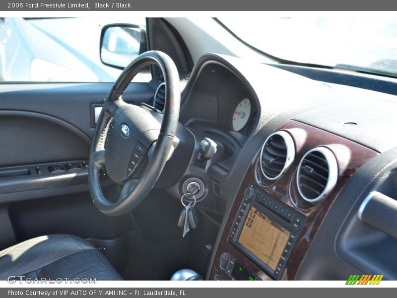 Black / Black 2006 Ford Freestyle Limited