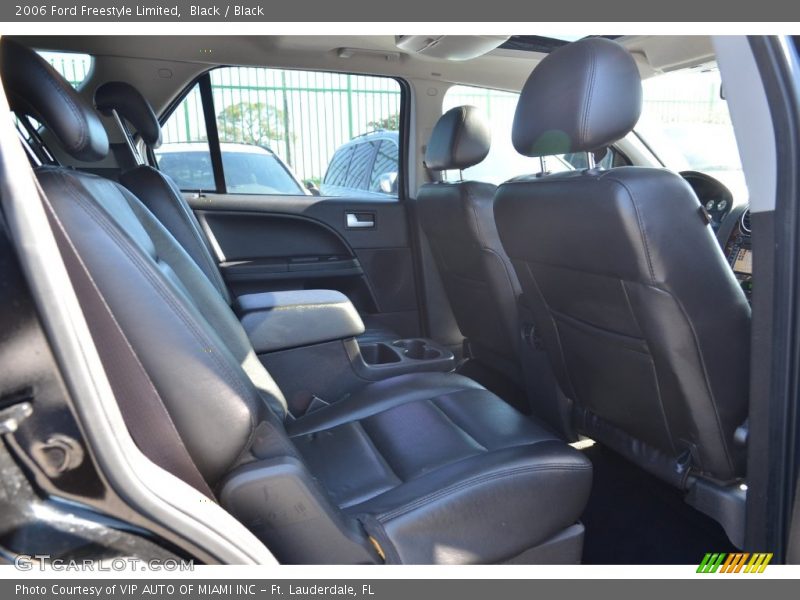 Black / Black 2006 Ford Freestyle Limited