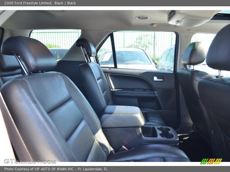 Black / Black 2006 Ford Freestyle Limited