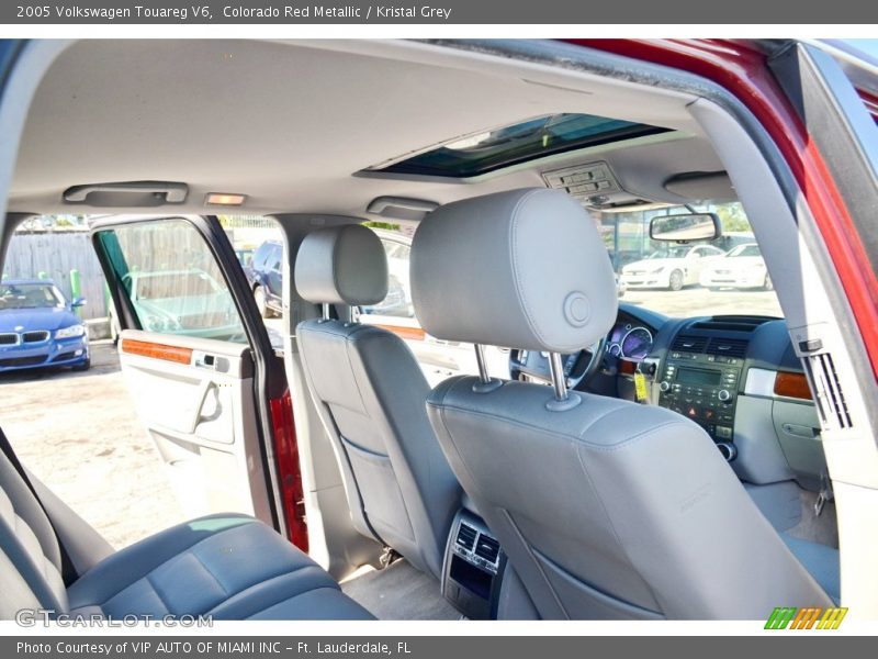 Colorado Red Metallic / Kristal Grey 2005 Volkswagen Touareg V6
