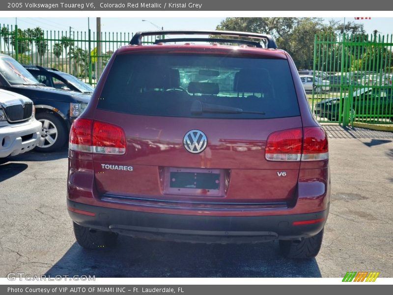 Colorado Red Metallic / Kristal Grey 2005 Volkswagen Touareg V6