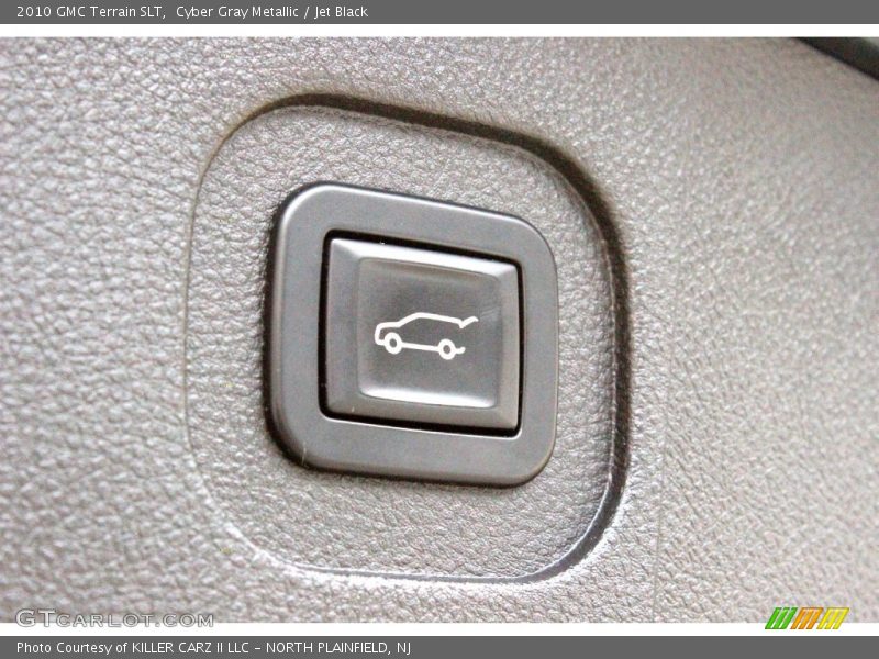 Cyber Gray Metallic / Jet Black 2010 GMC Terrain SLT