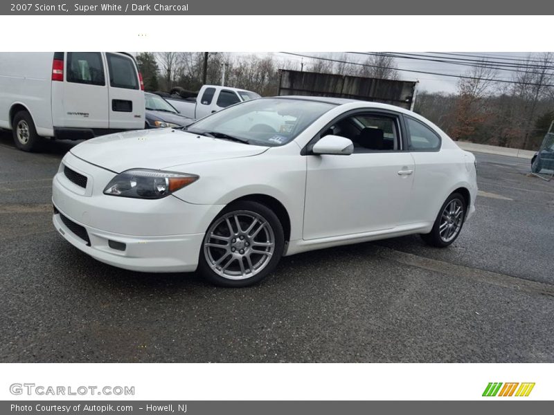Super White / Dark Charcoal 2007 Scion tC