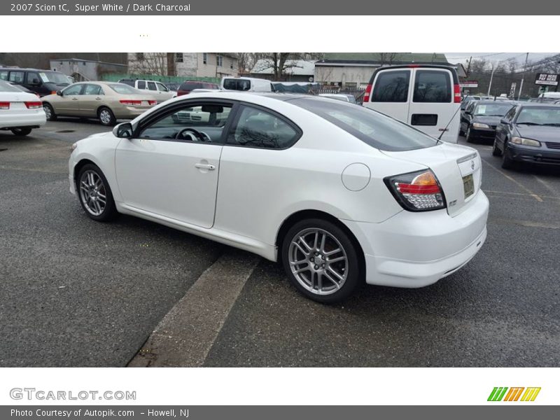 Super White / Dark Charcoal 2007 Scion tC