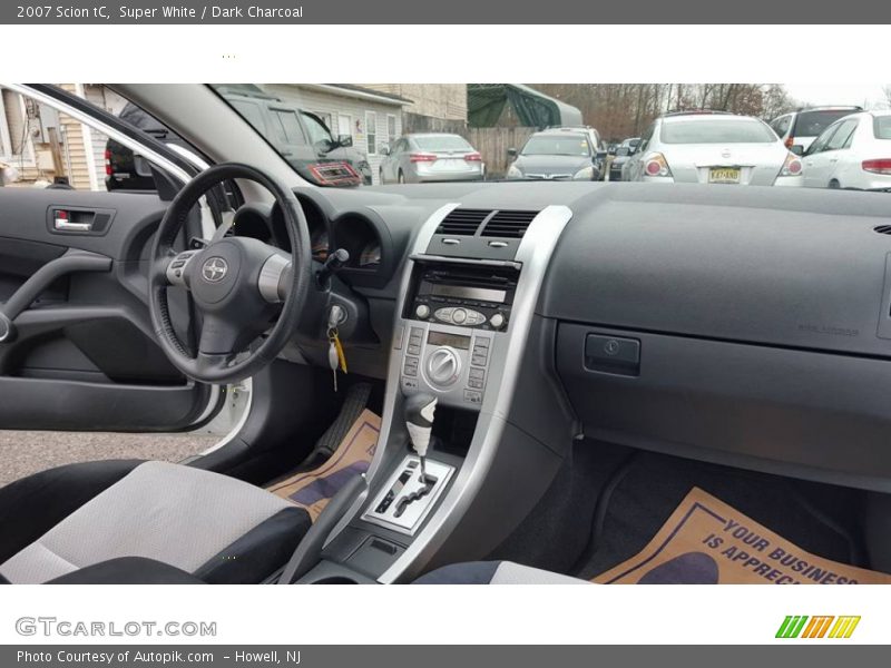 Super White / Dark Charcoal 2007 Scion tC