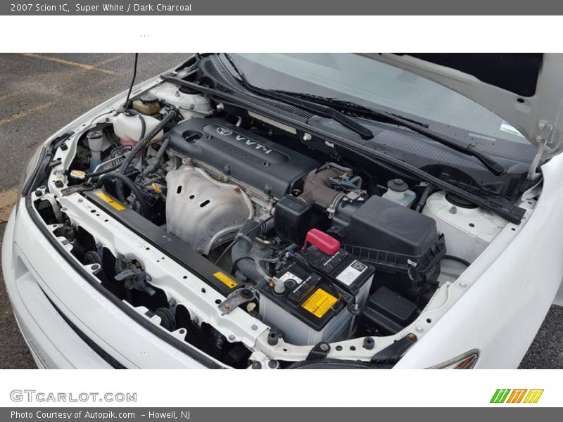 Super White / Dark Charcoal 2007 Scion tC