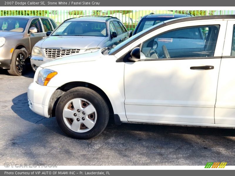 Stone White / Pastel Slate Gray 2007 Dodge Caliber SE