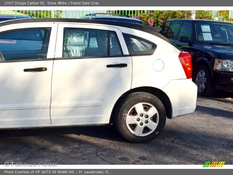 Stone White / Pastel Slate Gray 2007 Dodge Caliber SE