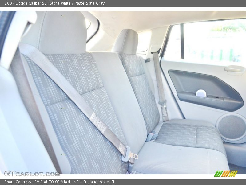 Stone White / Pastel Slate Gray 2007 Dodge Caliber SE