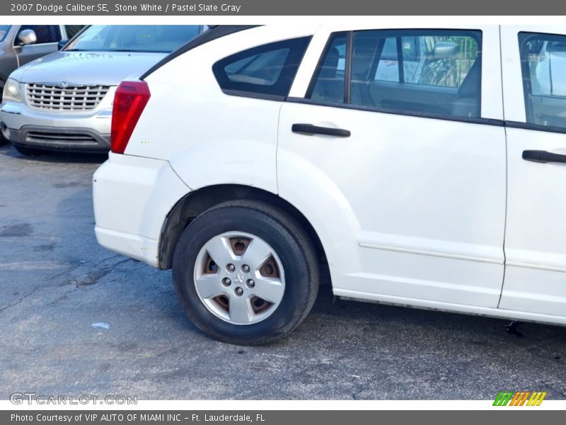 Stone White / Pastel Slate Gray 2007 Dodge Caliber SE
