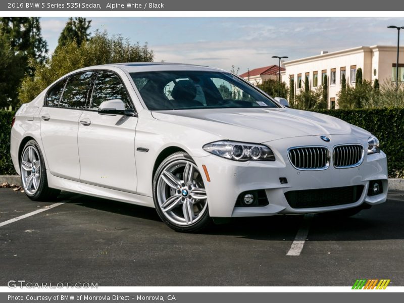 Front 3/4 View of 2016 5 Series 535i Sedan