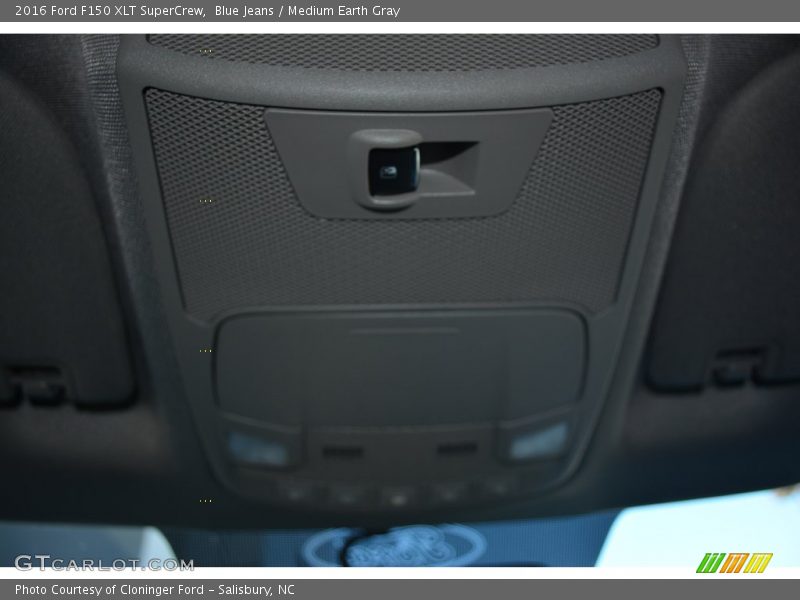Blue Jeans / Medium Earth Gray 2016 Ford F150 XLT SuperCrew