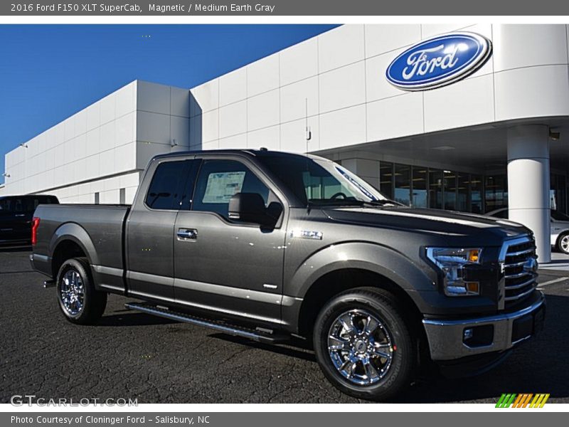 Magnetic / Medium Earth Gray 2016 Ford F150 XLT SuperCab