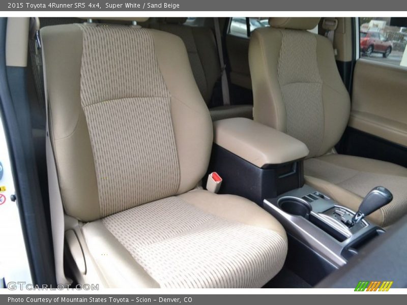 Super White / Sand Beige 2015 Toyota 4Runner SR5 4x4