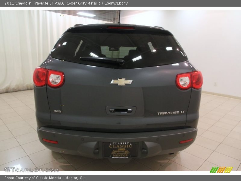 Cyber Gray Metallic / Ebony/Ebony 2011 Chevrolet Traverse LT AWD