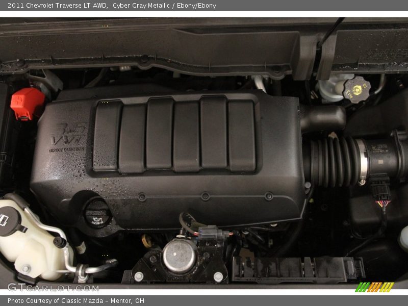 Cyber Gray Metallic / Ebony/Ebony 2011 Chevrolet Traverse LT AWD