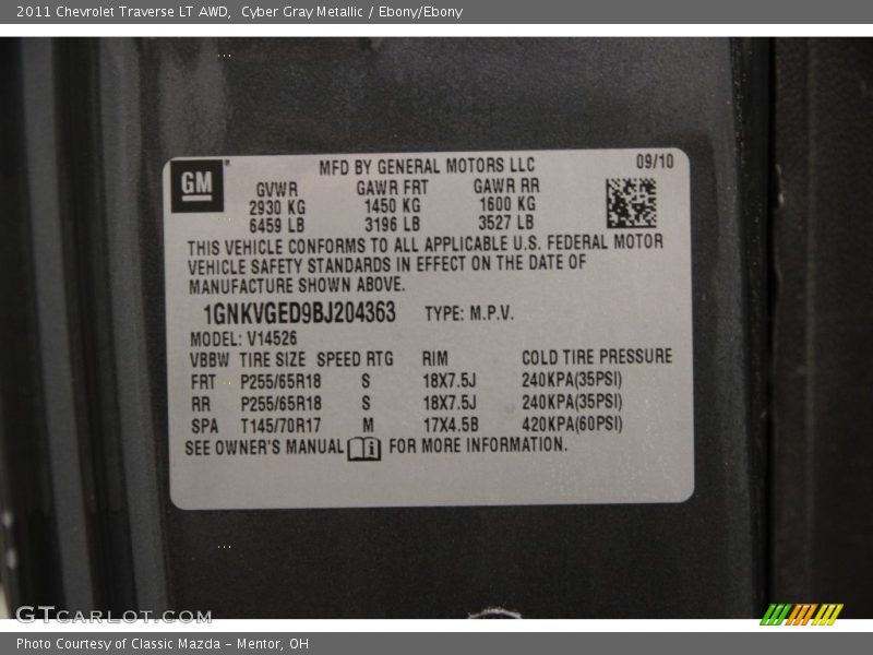 Cyber Gray Metallic / Ebony/Ebony 2011 Chevrolet Traverse LT AWD