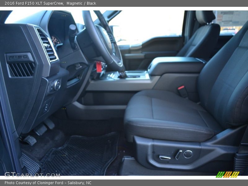 Magnetic / Black 2016 Ford F150 XLT SuperCrew