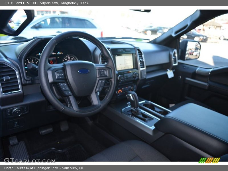 Magnetic / Black 2016 Ford F150 XLT SuperCrew