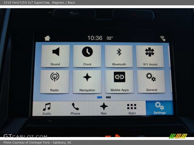 Magnetic / Black 2016 Ford F150 XLT SuperCrew