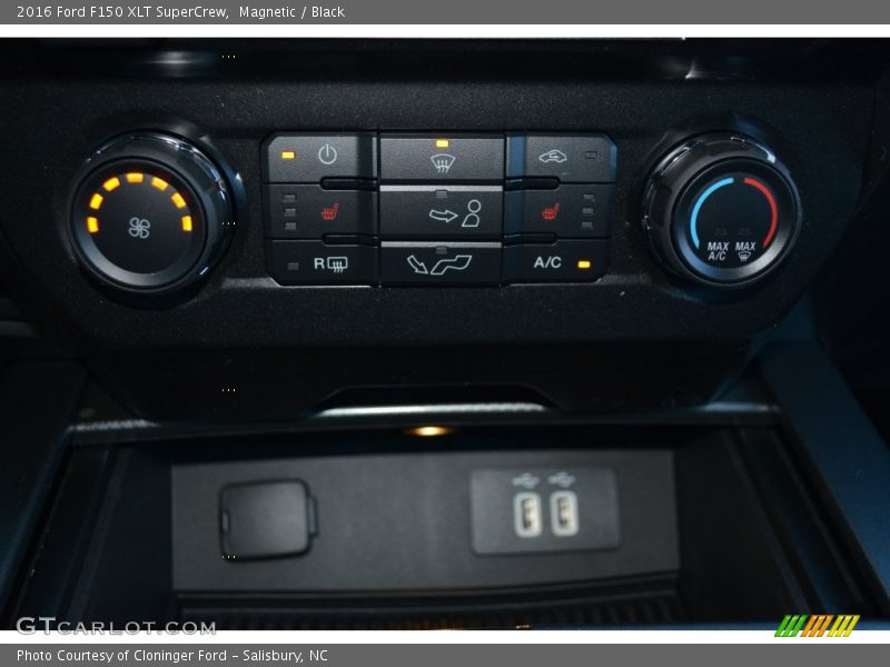 Magnetic / Black 2016 Ford F150 XLT SuperCrew