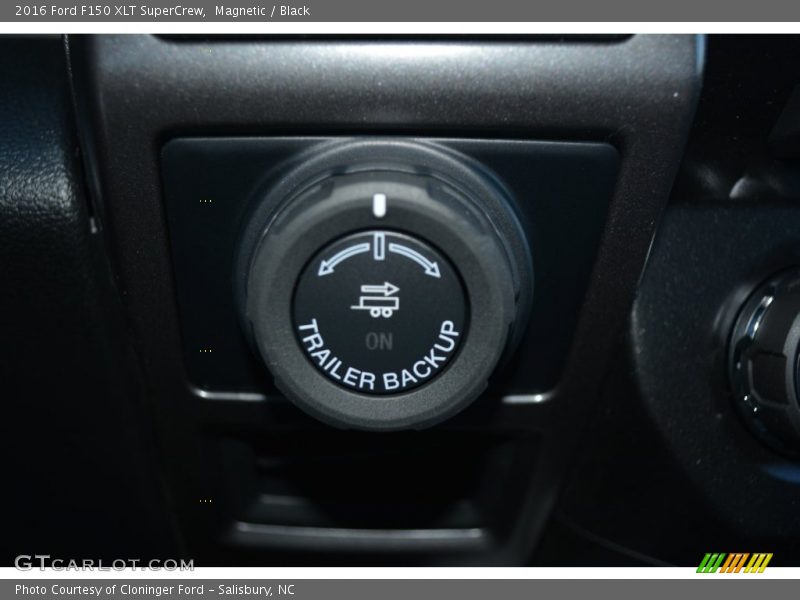Magnetic / Black 2016 Ford F150 XLT SuperCrew