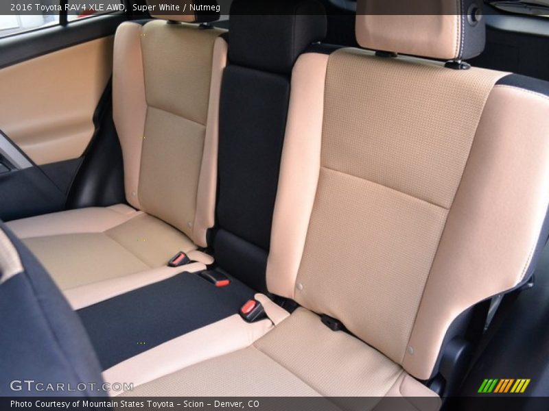 Super White / Nutmeg 2016 Toyota RAV4 XLE AWD