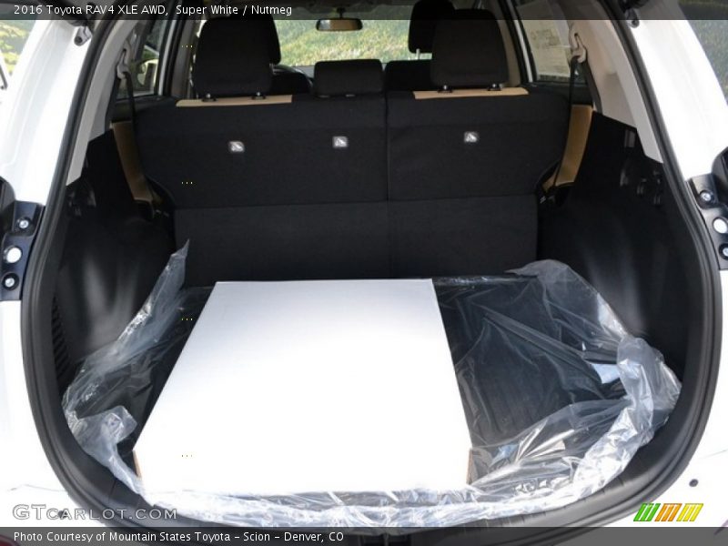 Super White / Nutmeg 2016 Toyota RAV4 XLE AWD