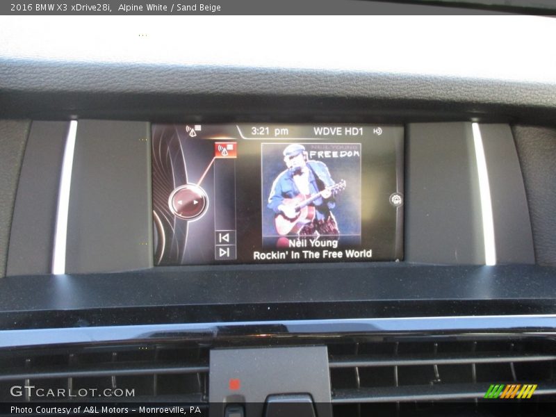 Alpine White / Sand Beige 2016 BMW X3 xDrive28i